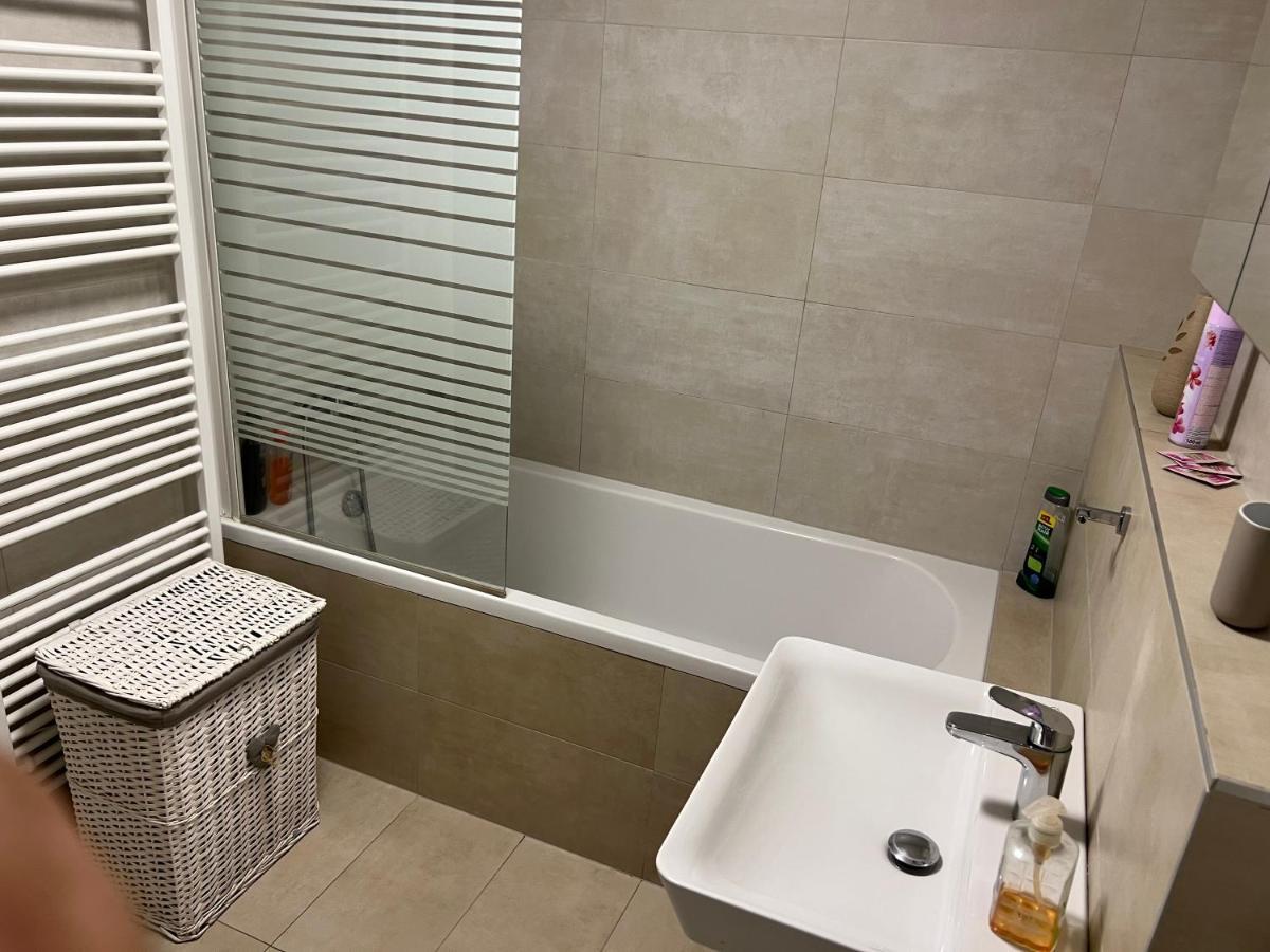 Beautiful 2 Bedroom Apartment Prostějov エクステリア 写真